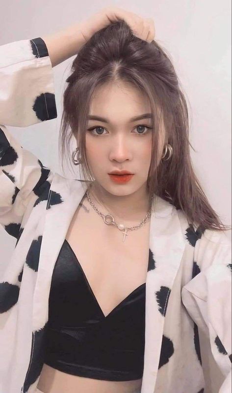 漂亮的女学生bd高清3